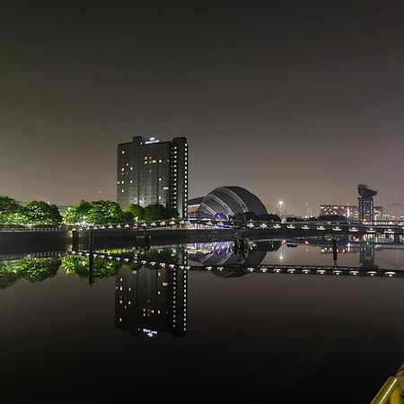 La Casita, Your Home Away From Home - Free Parking Glasgow Extérieur photo